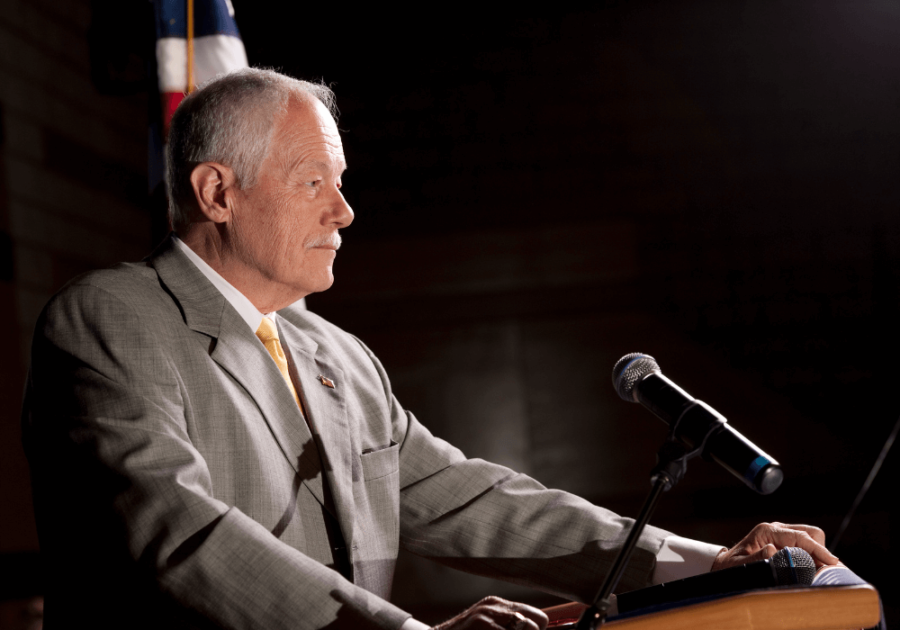 man giving a speech retirement speech ideas